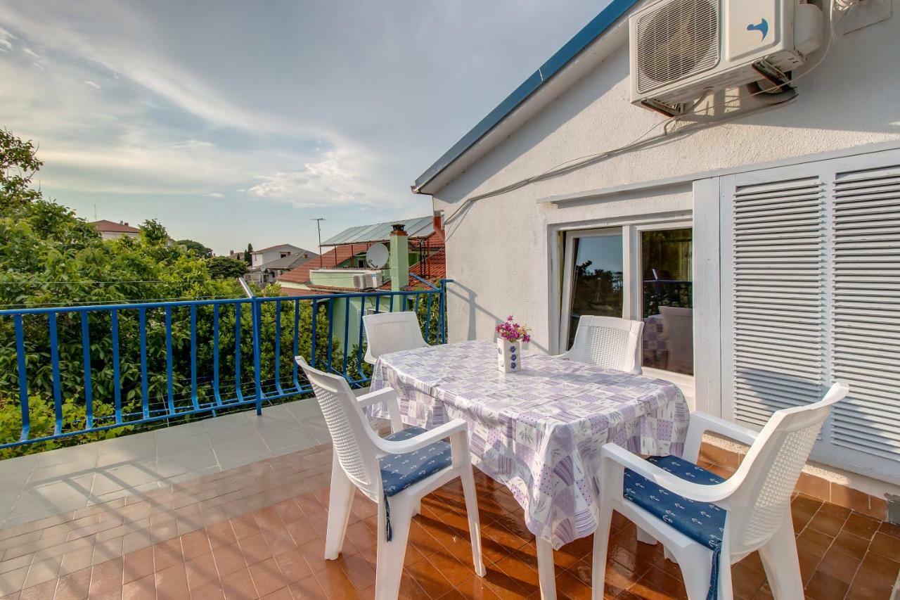 מאלי לוסיניי Apartment Malvina מראה חיצוני תמונה