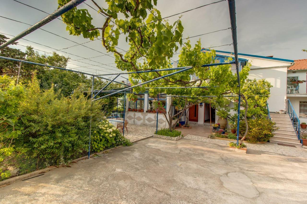 מאלי לוסיניי Apartment Malvina מראה חיצוני תמונה