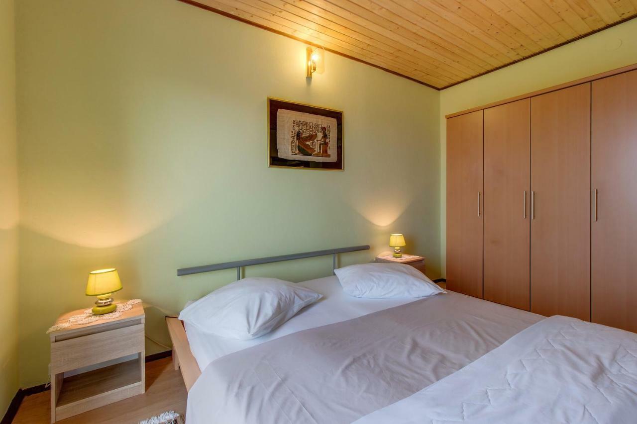 מאלי לוסיניי Apartment Malvina מראה חיצוני תמונה